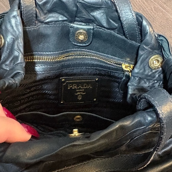 100% authentic Prada, antique bow bag, NAPA black leather ‼️PRICE DROP - Picture 10 of 10